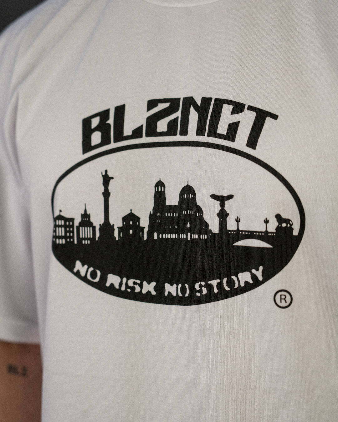 BLZNCT "NO RISK NO STORY" TEE WHITE/BLACK